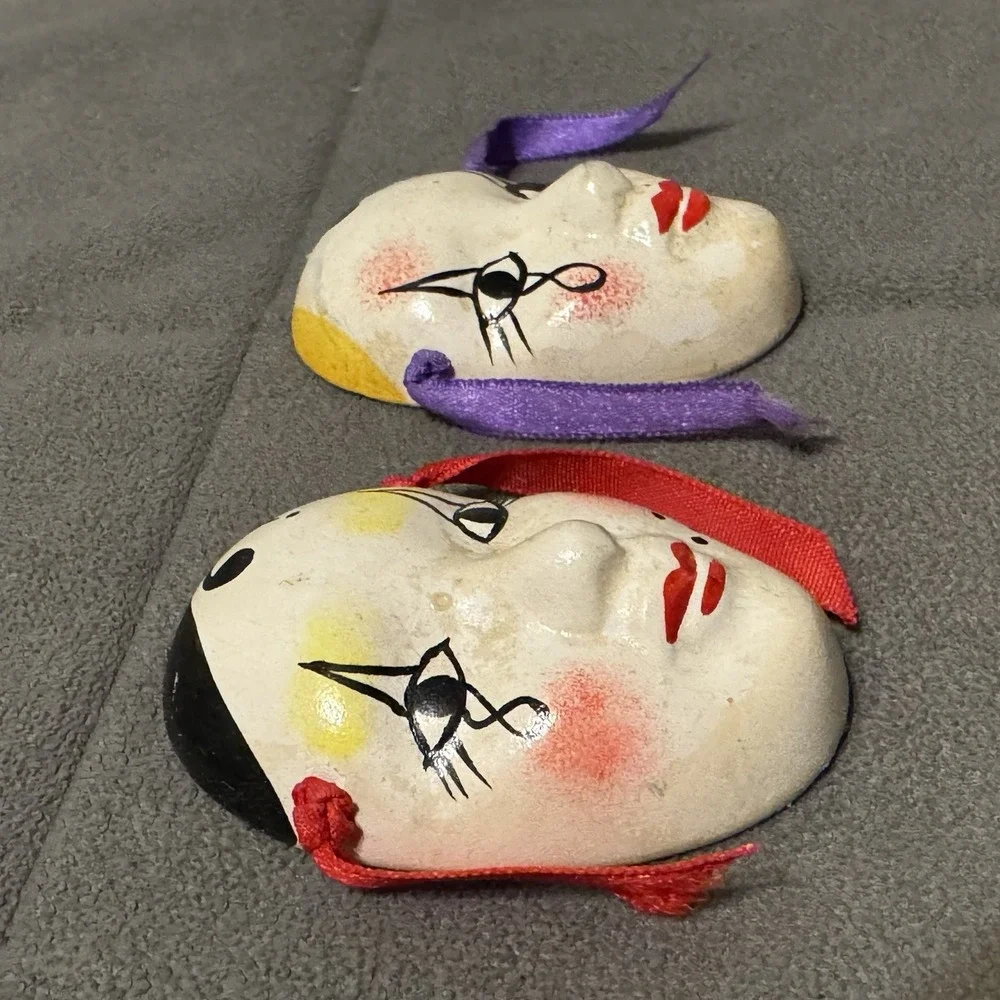 Lot of 2 1990s Ceramic Decorated‎ Mime Theater Mini Wall Masks Mardi Gras